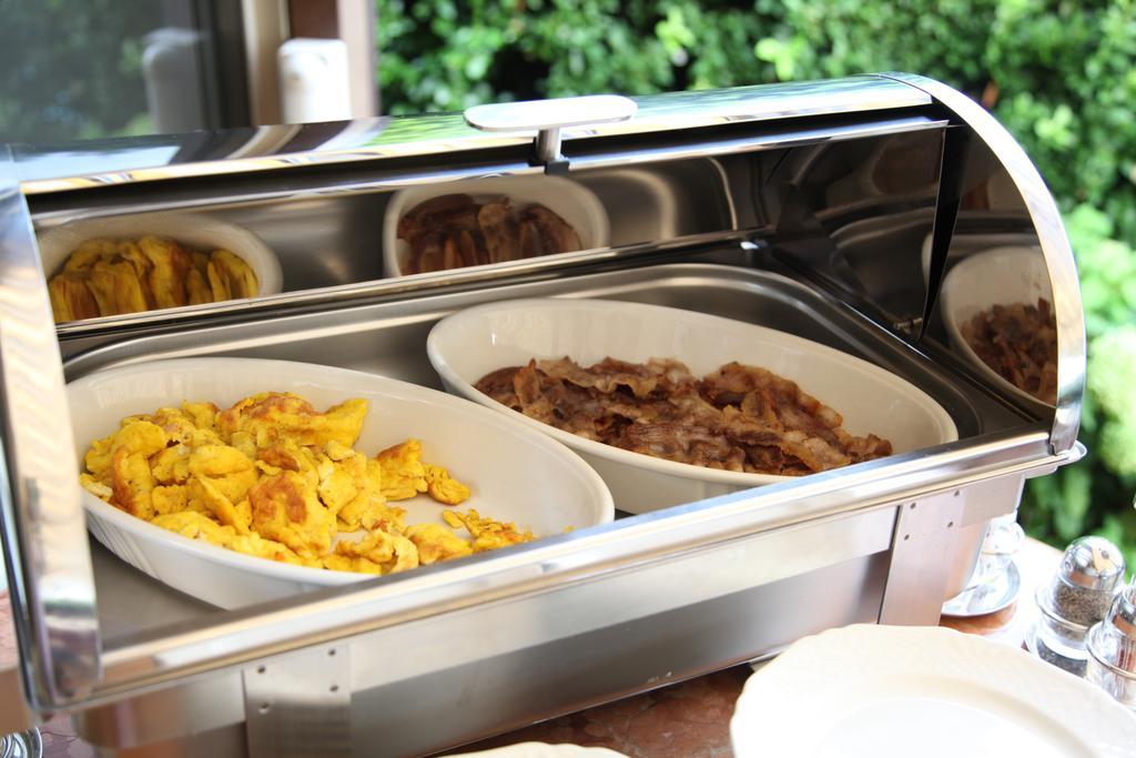 Albergo Ristorante Papa بسكييرا ديل غاردا المظهر الخارجي الصورة